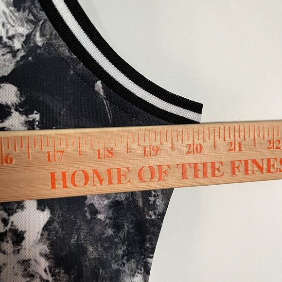 Famara Golf Dress Size Medium Black Orchid Tennis Active 1/4 Zip Pleated Neutral - Picture 2 of 7